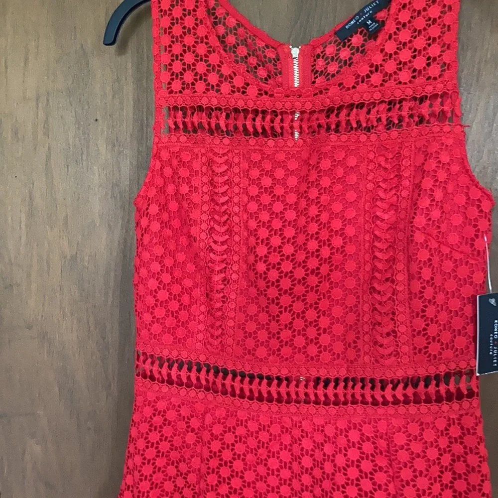 3/$45 Romeo & Juliet couture dress crochet like shell w ruffle detail size M - Picture 8 of 17